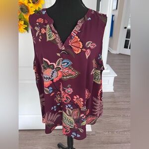 Floral V-Neck Sleeveless Top